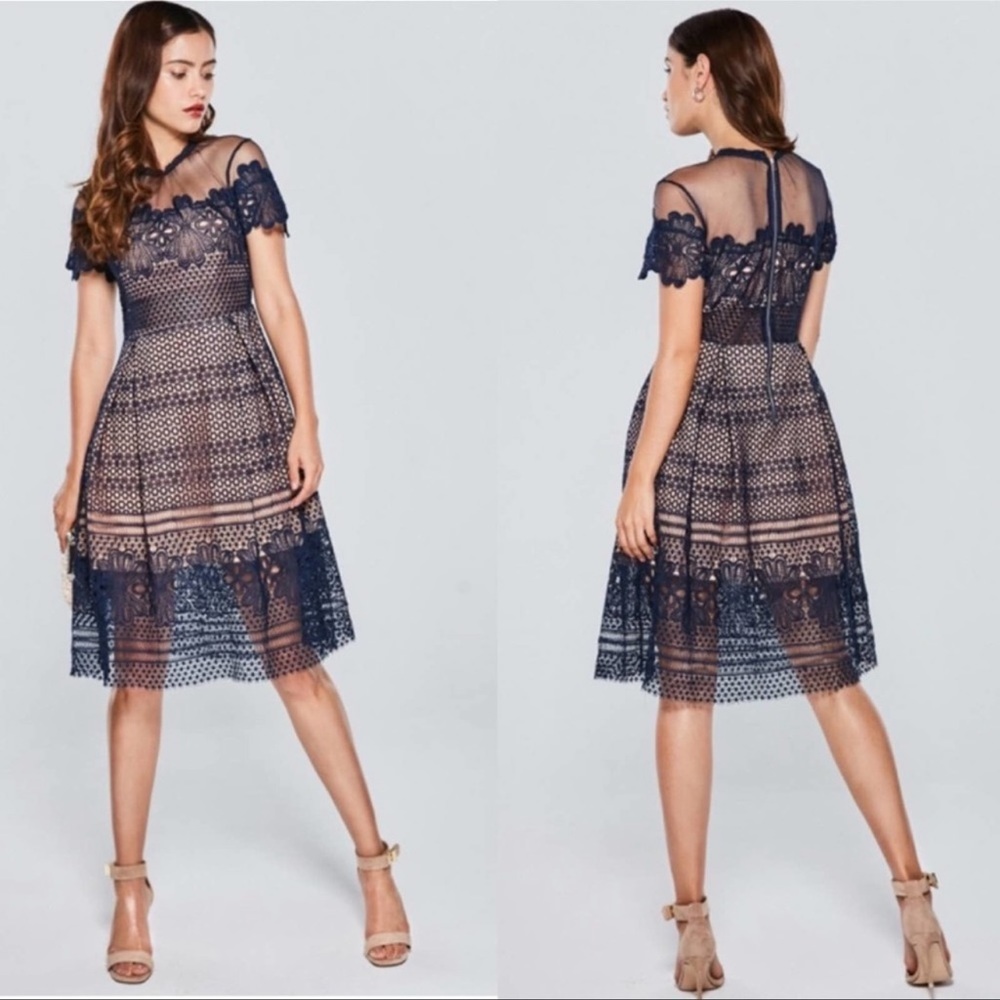 Gorgeous Moda Ramona mesh yoke lace crochet dress 🤩